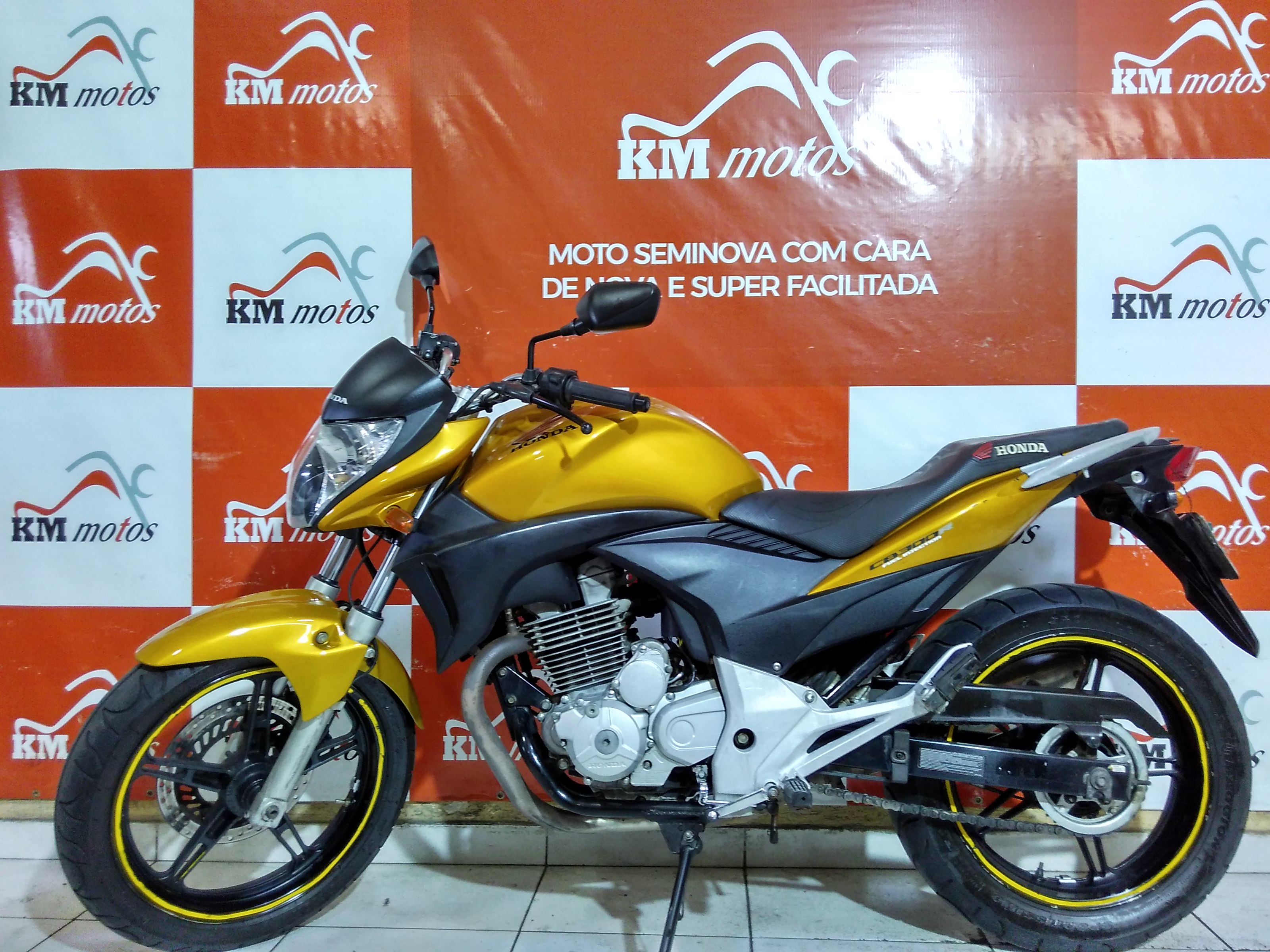 2015 cb300