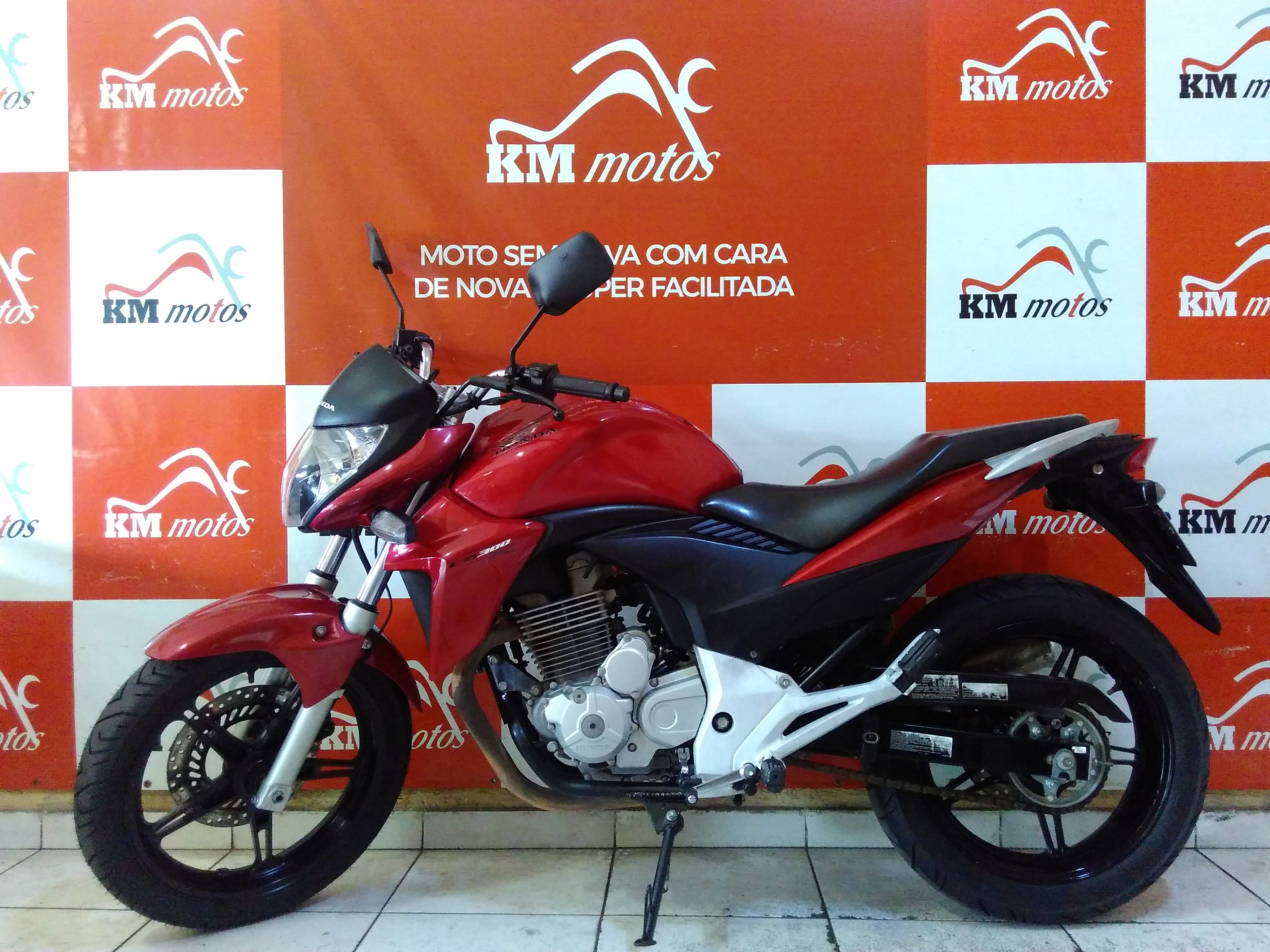 Honda CB 300 R 2013 Vermelha | KM Motos | Sua Loja de Motos Semi Novas