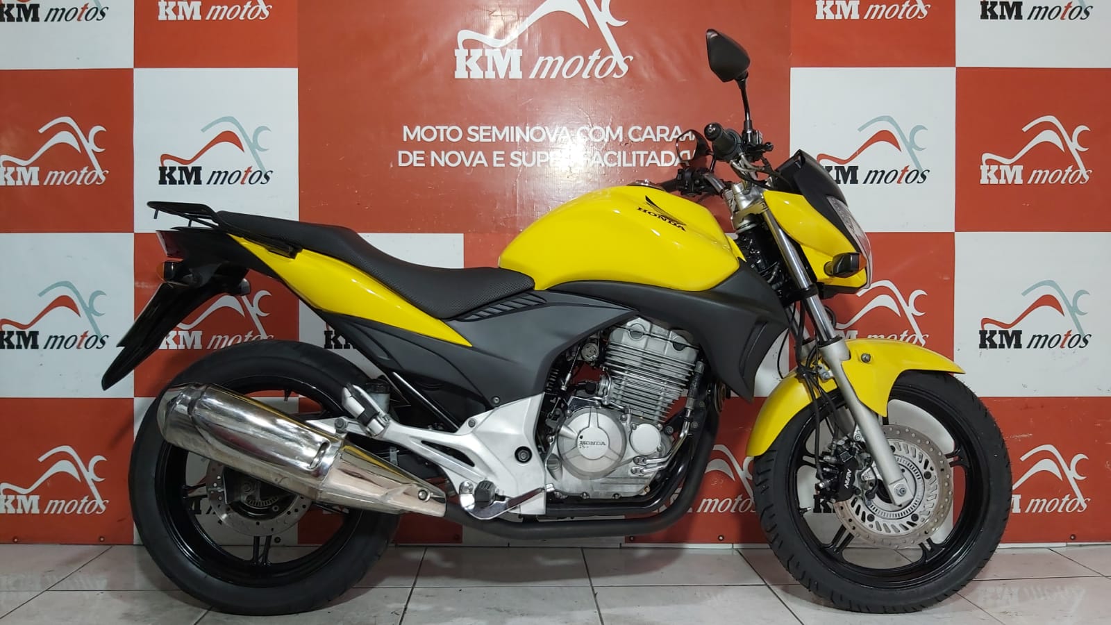Honda CB300R 2010 Amarela | KM Motos | Sua Loja de Motos Semi Novas