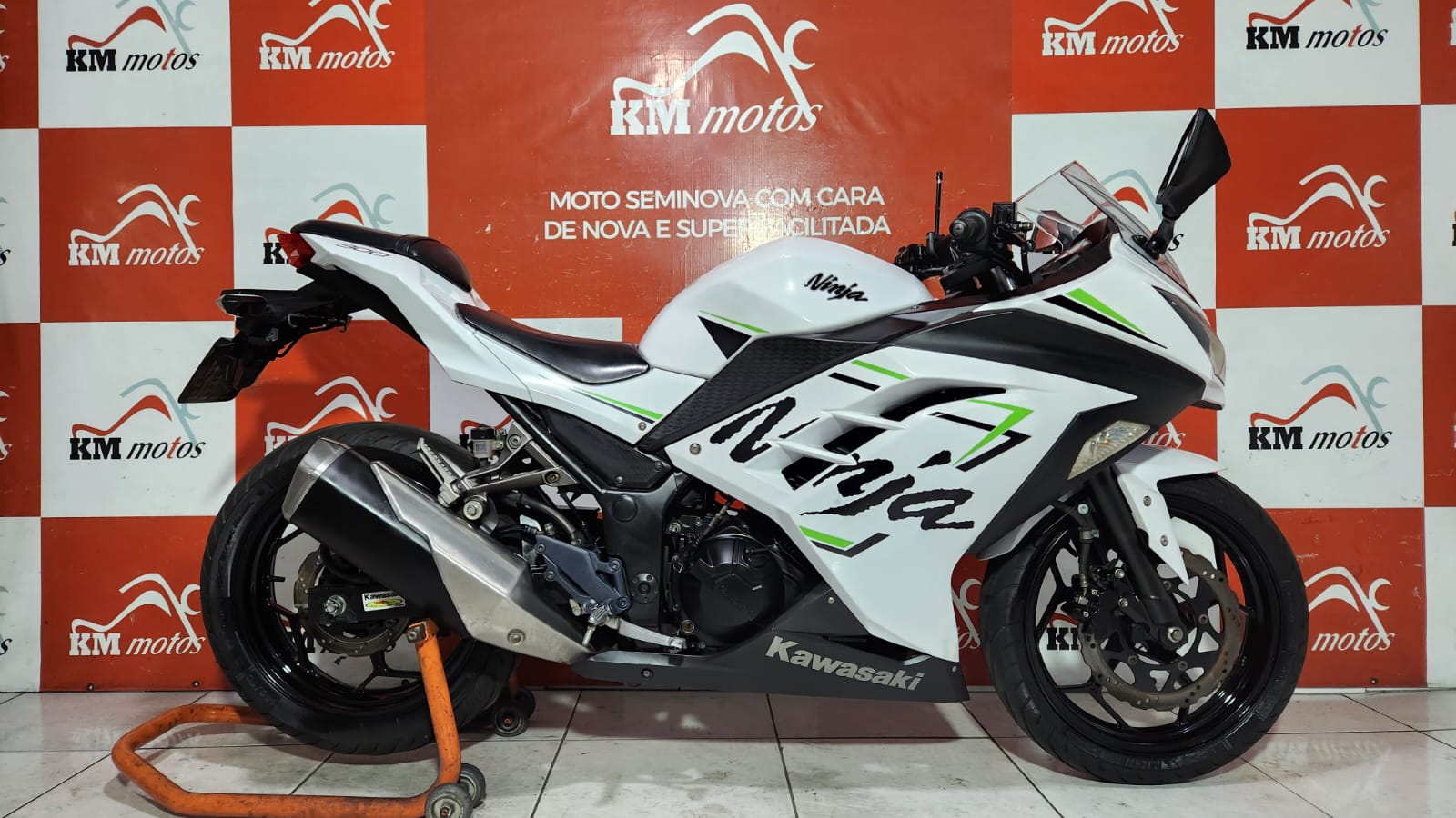 Produktbild von XMT-MOTOR Frontscheinwerfer Für Kawasaki Ninja 300 2013-2017 - Schwarz Chrom