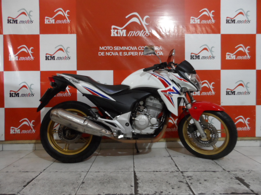 Honda CB 300 R 2015 Branca | KM Motos | Sua Loja de Motos Seminovas