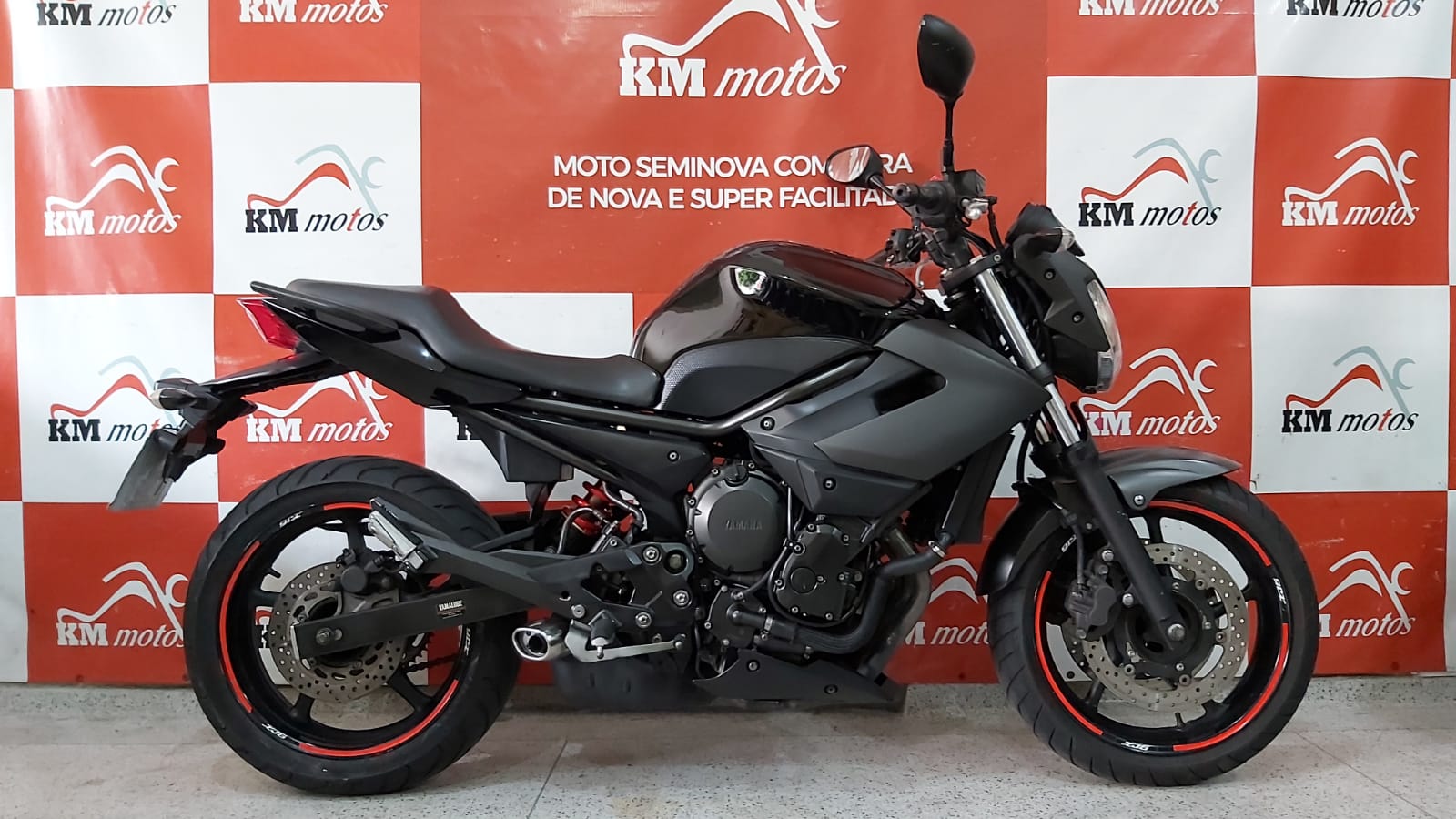Yamaha XJ6 N 2013 Preta | KM Motos Seminovas SP | Conquista Segura