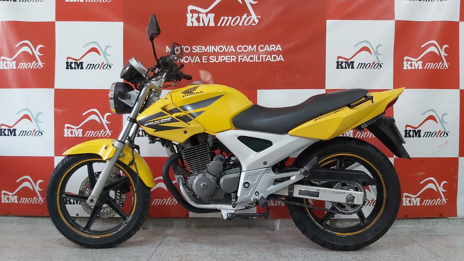 CBX 250 Twister 2008 tenta manter força nas vendas