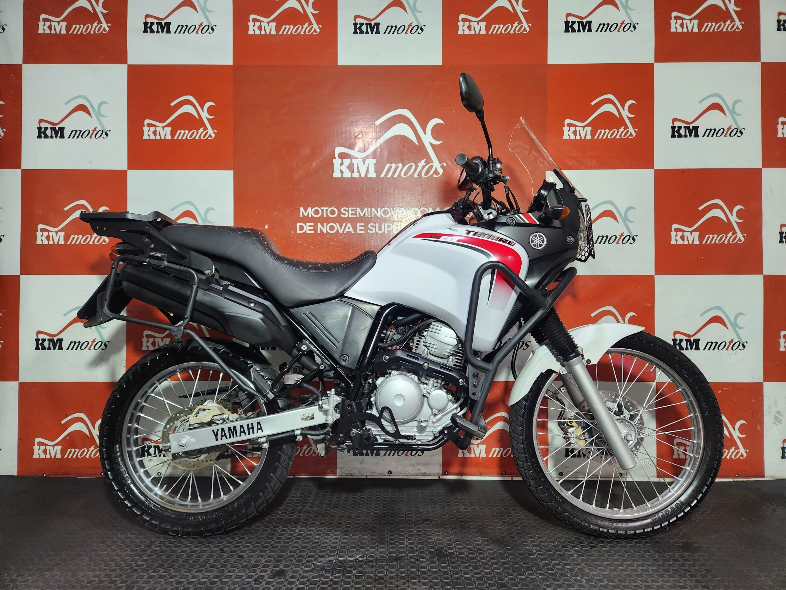 Yamaha XTZ 250 Tenere 2011 Branca | KM Motos | Sua Loja de Motos Seminovas